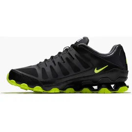 Nike Reax 8 TR Herren Black/Metallic Silver 42,5