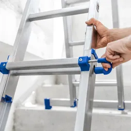 WERNER Teleskop Mehrzweckleiter 4 x 4 Sprossen