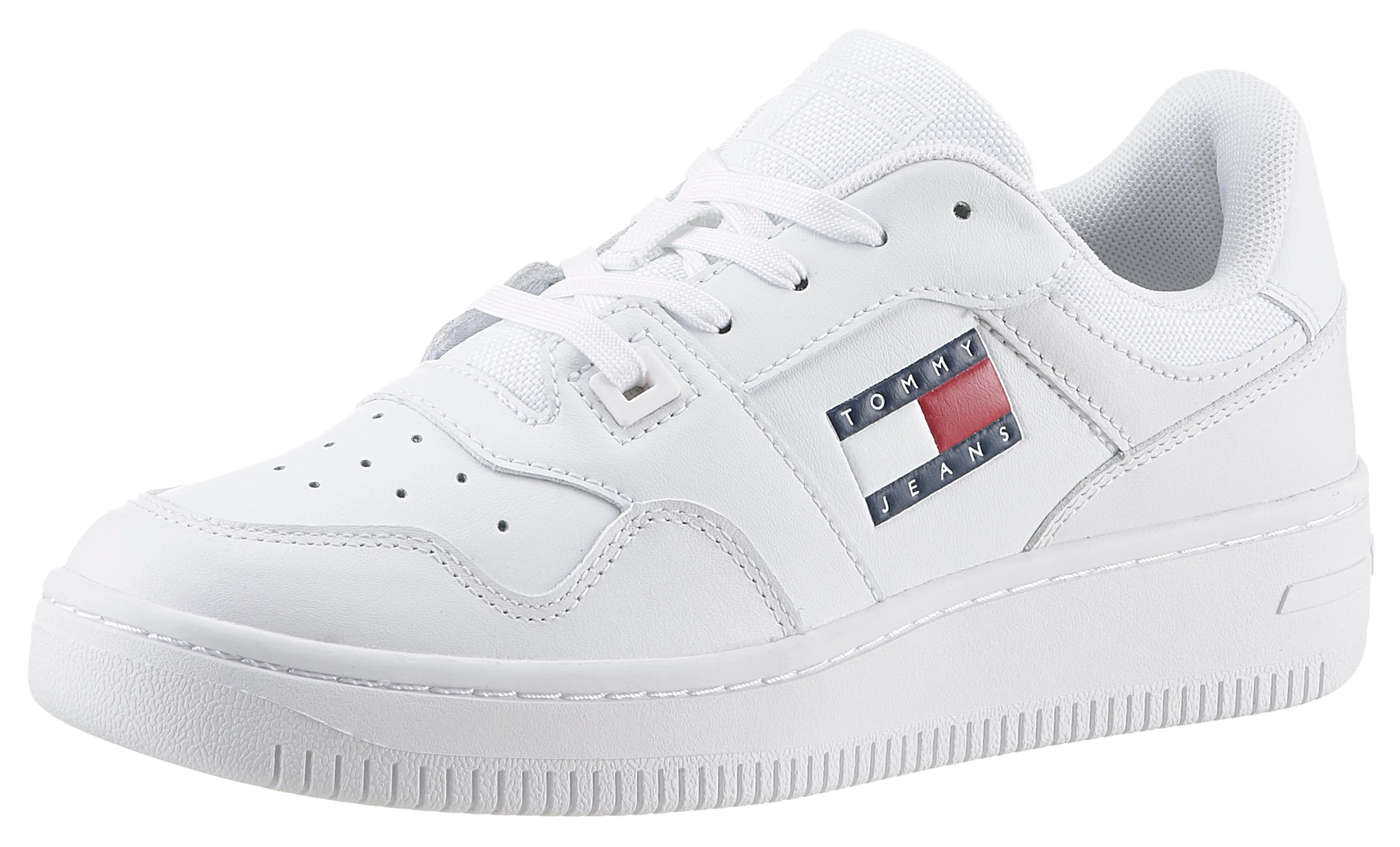 Tommy Jeans Plateausneaker »TJW RETRO BASKET ESS«, Freizeitschuh, Halbschuh, Schnürschuh mit seitlicher Logoflagge TOMMY JEANS weiß 42