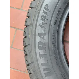 Goodyear UltraGrip Cargo 215/65 R16C 109/107T