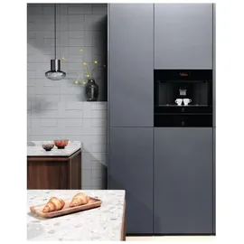Electrolux KBC85Z Einbau-Kaffeevollautomat Schwarz
