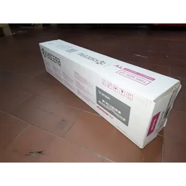 Kyocera TK-8735M Magenta