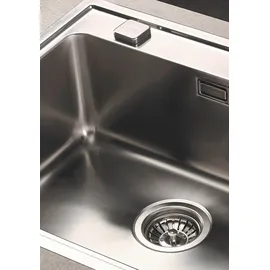 PYRAMIS PELLA (47X52) 1B