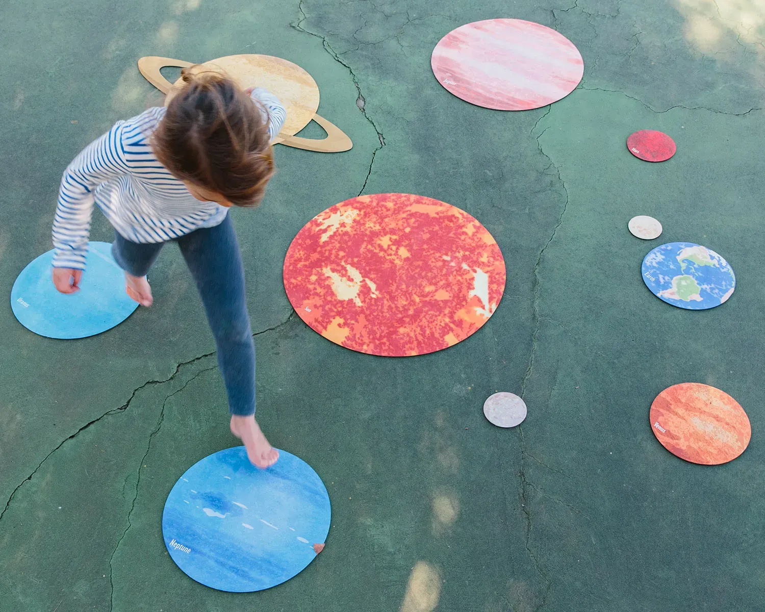 Sonnensystem Lernspielzeug Set 10 Teile Gummi, mehrfarbig, rutschfest, planetenbeschriftet - Educational Advantage