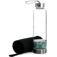 Intirilife Trinkflasche Wasserflasche mit Heilsteinen mit schwarzer Tasche -