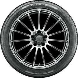 Yokohama Advan dB V552 225/55 R17 97W