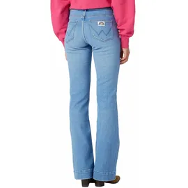 Wrangler Flare Jeans mit High Waist in Hellblau-W31 / L34