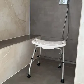 Wenko Duschhocker höhenverstellbar 47-51cm klappbar weiß