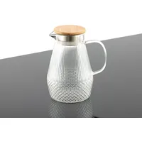 Hanseküche Wasserkaraffe Glaskaraffe, (Glas-Wasserkaraffe mit Deckel, 1-tlg., Tropffreie Ausgießer - Robuste Teekanne), mit 50% erhöhter Glasdicke für Heiß- & Kaltgetränke