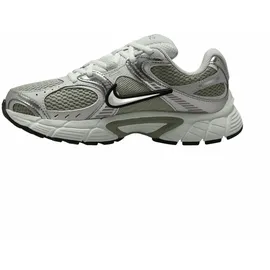 Nike V5 RNR Damen Spruce Fog/Summit White/Metallic Silver 42,5
