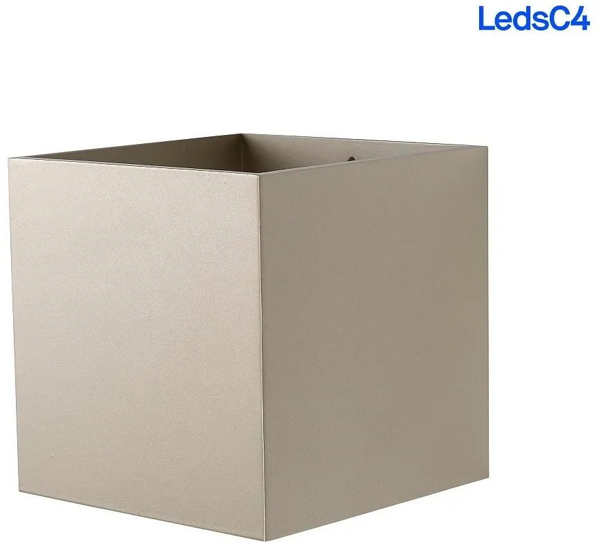 LEDS C4 Wandleuchte KUB LED 4,3W 3000K Gold 271lm LEDS-05-3220-DL-DL