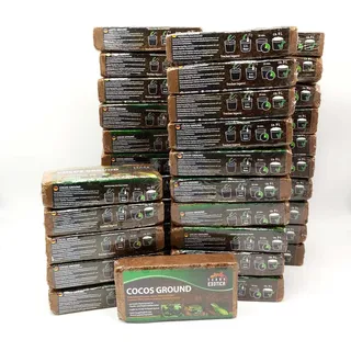 Cocos Ground - Kokoshumus für Terrarien - ca. 324 Liter lockerer Humus - Einstreu für Amphibien, Reptilien und Wirbellose - Humusziegel Bodengrund - gepresste Blumenerde aus Kokosfaserhumus (36x650g)