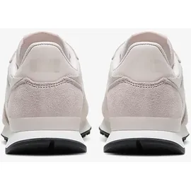 nike internationalist wildleder