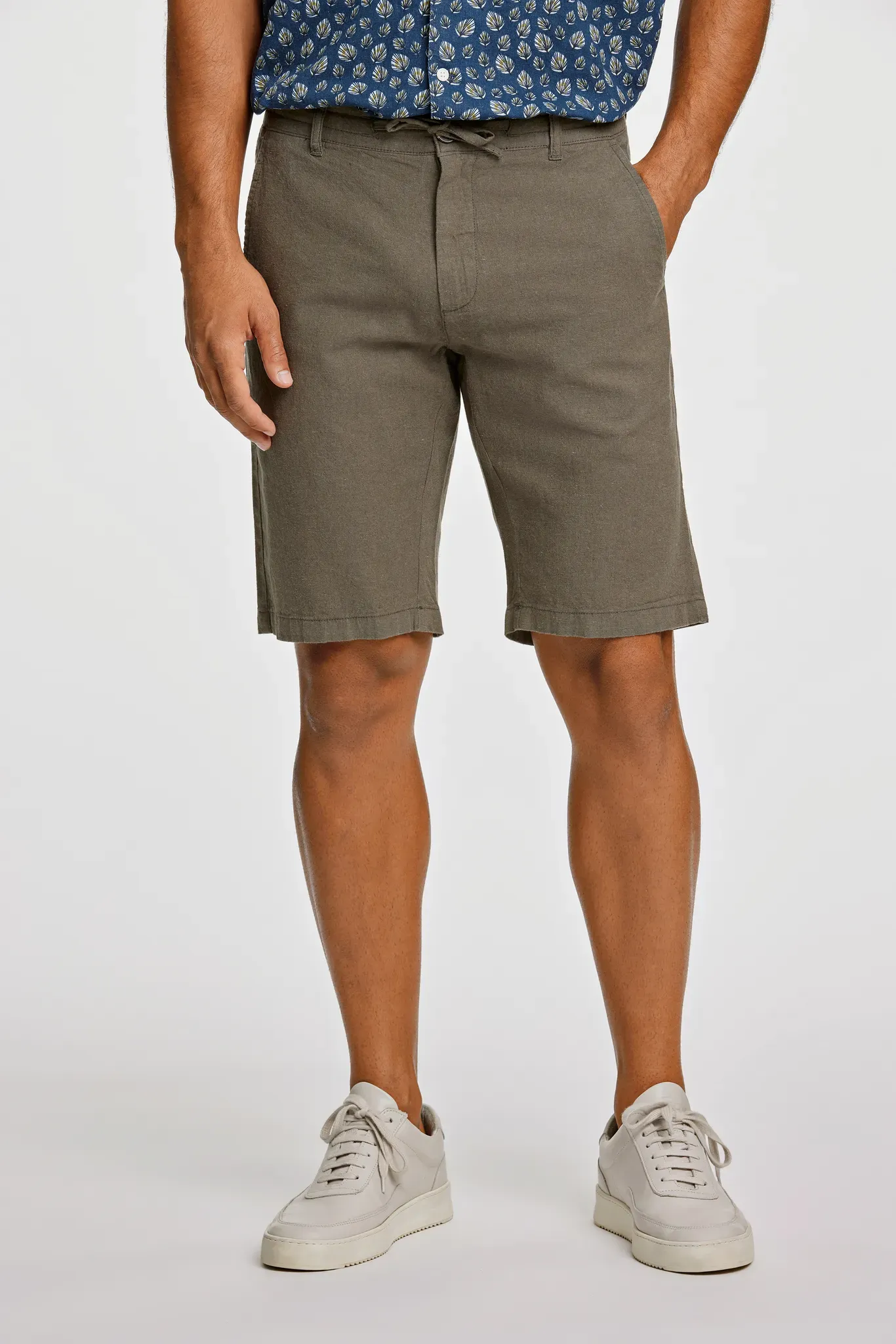 LINDBERGH Chinoshorts, mit Leinen LINDBERGH dk army L