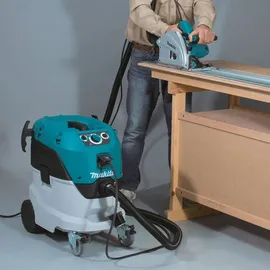 Makita VC4210LX