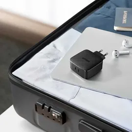 UGREEN 2xUSB-C 66W Power Delivery 3.0 Quick Charge 4.0+ Schwarz