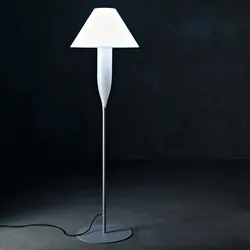 Stilvolle Stehlampe Bonheur Indoor – Outdoor Serralunga