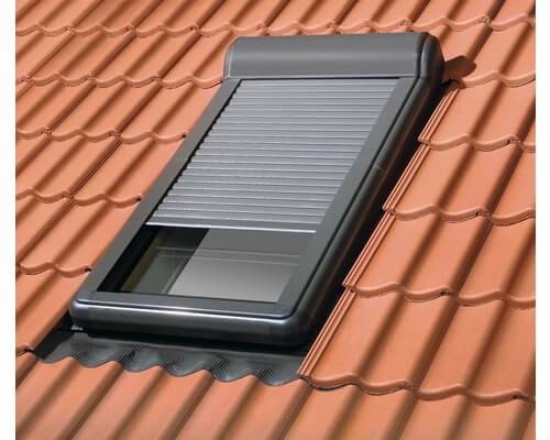 FAKRO Außenrollladen ARZ Solar – Solar gesteuert