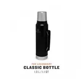 Stanley Classic Legendary Bottle 1.1 QT matte black pebble 1 l