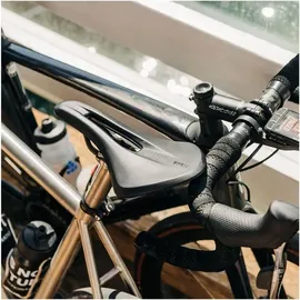 FIZIK Aliante R5 Fahrradsattel Schwarz 145mm S-Alloy