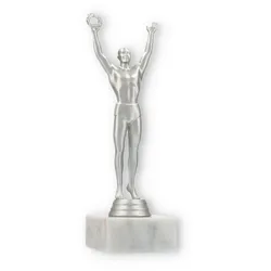 Pokal Kunststofffigur Sieger silbermetallic auf weißem Marmorsockel 21,6cm