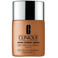 Clinique Even Better Glow Light Reflecting Makeup LSF 15