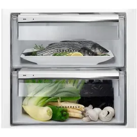 AEG SFE814D9ZC Einbaukühlschrank (187 l, 1398 mm hoch)