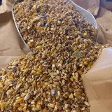 Landkorn mit Erbsenflocken 25 kg | GVO-frei | ohne Gentechnik | Ergänzungsfutter für Hühner und Geflügel | vielfältiges Körnerfutter
