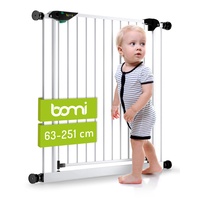 BOMI Kindertreppen Gitter Mira 63-251 | Ohne Bohren | 90° Stop | Schließt automatisch | Baby Gitter Weiss mit Automatik-Tür | Kindertreppenschutzgitter Tür und Treppenschutzgitter zum Klemmen