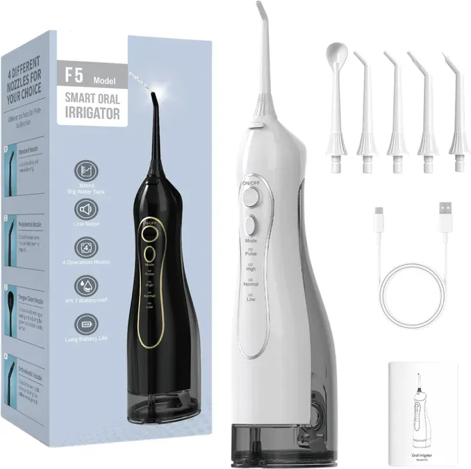 Sunluxy kabellose tragbare Munddusche – 140 PSI starker Wasserdruck, 5 Strahlmodi, 360° drehbare Düse, 300 ml großer Wassertank, 40 Tage Laufzeit, mit 4 verschiedenen Aufsteckdüsen, F5 weiß