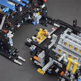 LEGO Technic Bugatti Chiron 42083