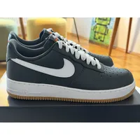 Nike AIR Force 1 '07 LV8 - Schwarz - 46 EU