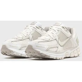 Nike WMNS ZOOM VOMERO 5 - - 38