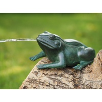 Bronzeskulpturen Skulptur Bronzefigur Frosch mit Wasserspeier grün