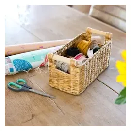 HMF Aufbewahrungskorb Badezimmer, Korb geflochten aus Wasserhyazinthe mit Holzgriffen, 30 x 15 x 13 cm