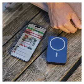 EMOS Powerbank 10 000 mAh WI 1046 mit Magnet - magnetischer externer Akku mit Passthrough und Wireless-Charging USB-C-Ausgang inkl. USB-Datenkabel - für iPhone, Smartphone, Tablet - blau