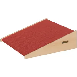 Spielpodest "kleine Rampe", mit Teppichbelag