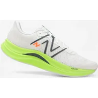 New Balance Fuelcell Propel V4