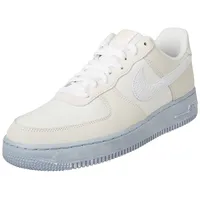 NIKE Herren Air Force 1 '07 LV8 EMB Sneaker, Summit White/White-Blue Whisper, 40 EU - 40 EU
