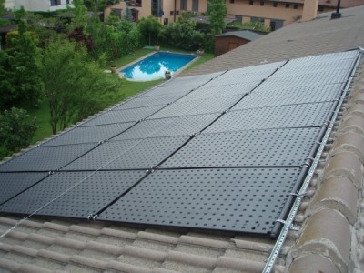 OKU Solarabsorber Komplettset bis 32 m2 Wasseroberfläche (16 Kollektoren)