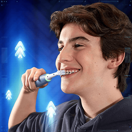 Oral-B iO My Way + Etui + Aufsteckbürste