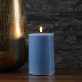 Deluxe Homeart Mia Deluxe LED Stumpenkerze 15 cm blau