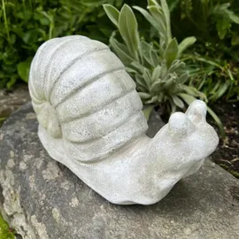ZGM Betonfigur Schnecke LUISE mit silberner Patina - Handarbeit aus Deutschland