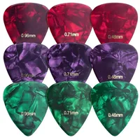 Kwmobile 9x Gitarren Plektrum Blättchen - 3 verschiedene Stärken