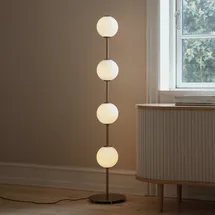 Umage Audrey Stehleuchte LED, messing/Opalglas