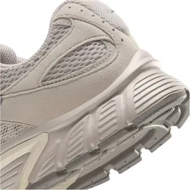 Nike V5 RNR Damen Moon Particle/Lt Orewood Brn 38