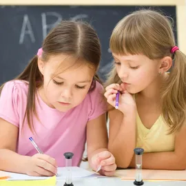 Relaxdays Sanduhren Set 5-teilig Kurzzeituhr 30 Sek 1/3/5/10 Min h x d: 9 x 2,5 cm Sand Kinder schwarz/weiß