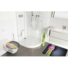 Sanilo Badaccessoire-Set SANILO "Asia", bunt (grau, rosa, grün), MDF, Badaccessoires-Sets, bestehend aus WC-Sitz, Badteppich und Waschbeckenstöpsel