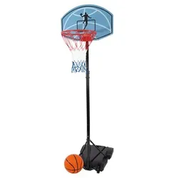 Basketballkorb mit Ball