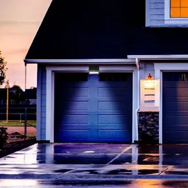 COM-FOUR com-four® Solar-LED-Wandleuchte, Solar Aussenleuchte aus wetterfestem Kunststoff, mit Dämmerungssensor, Bewegungsmelder und An-/Aus-Schalter